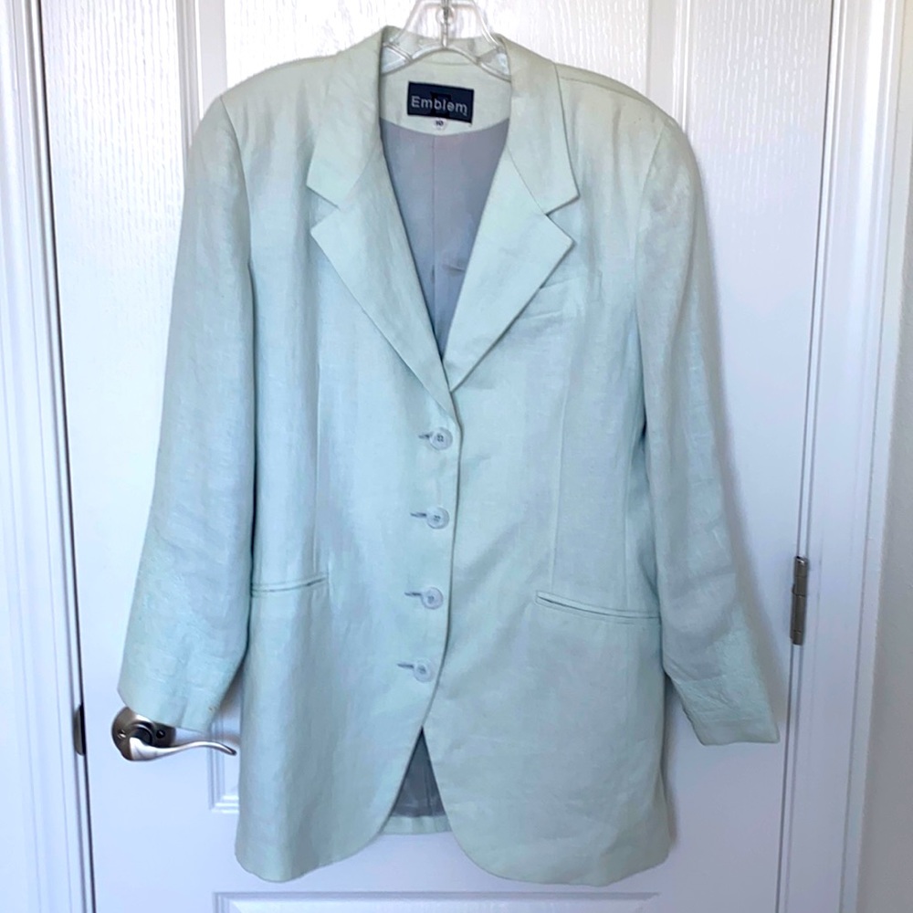 Designer Emblem Linen Blazer